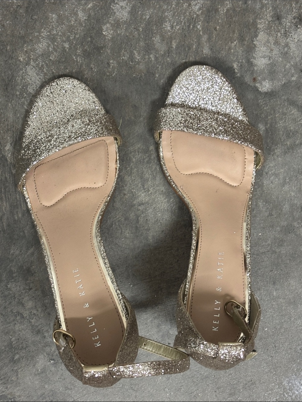 Kelly & Katie gold glitter heels